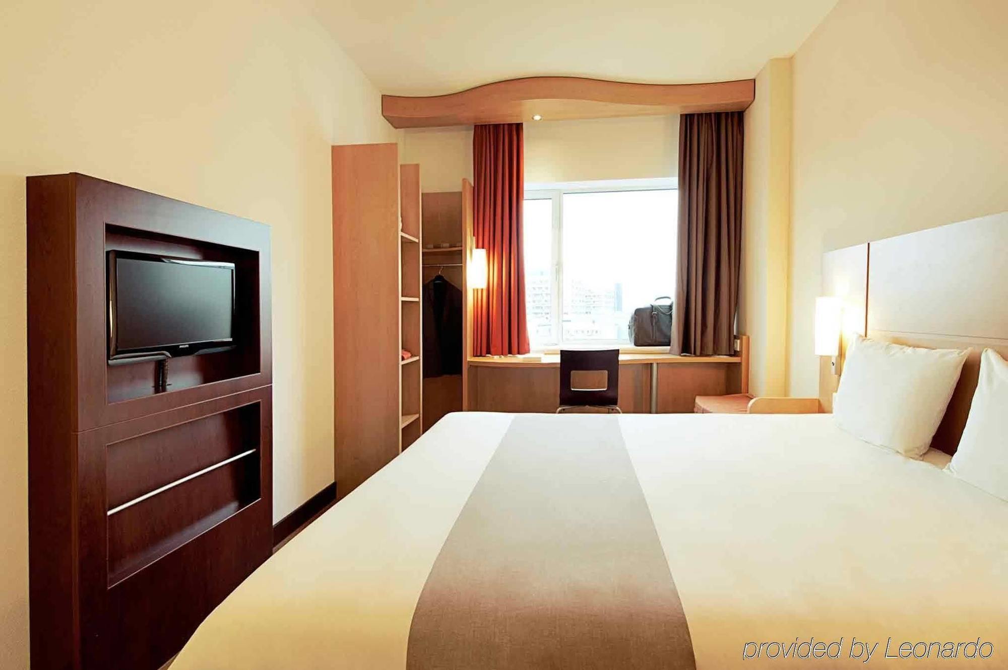 Готель Ibis Mala Strana 3*
